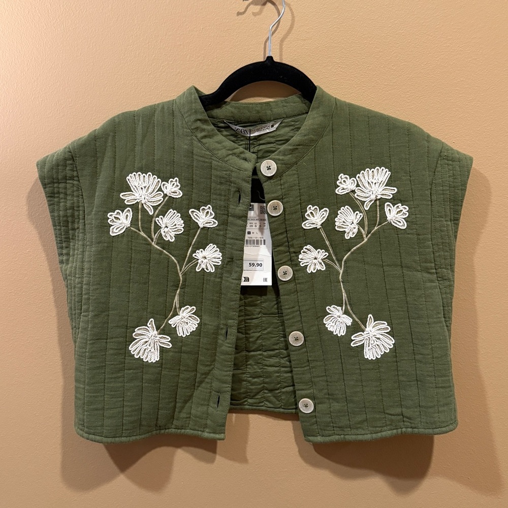 Zara Green Button Down Shirt with White Floral Embroidery